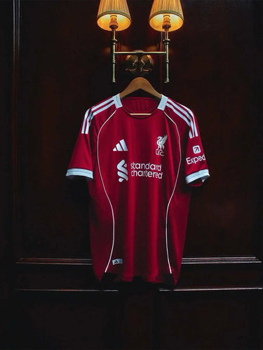 liverpool adidas 2025-2026 PlanetFoot