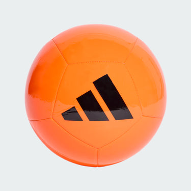 Le ballon adidas Universadi EPP offre une visibilité exceptionnelle en orange.