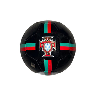 Le ballon Portugal FPF arbore un coloris noir moderne et dynamique.
