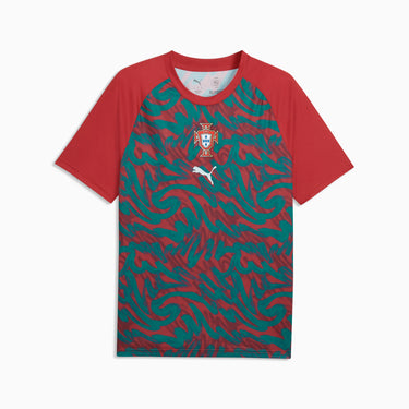 Le maillot d'échauffement rouge du Portugal Puma incarne la ferveur nationale.