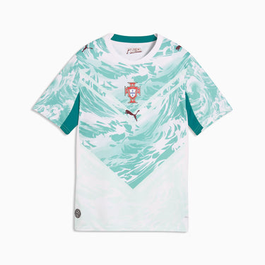 Le maillot extérieur blanc du Portugal Puma est conçu pour les jeunes champions.