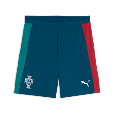 Le short d'entraînement bleu du Portugal Puma assure une agilité maximale en mouvement.