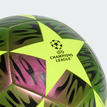Logo UEFA Champions League sur le ballon Final Club.