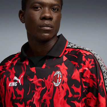 Logo AC Milan sur le maillot King Retro homme.