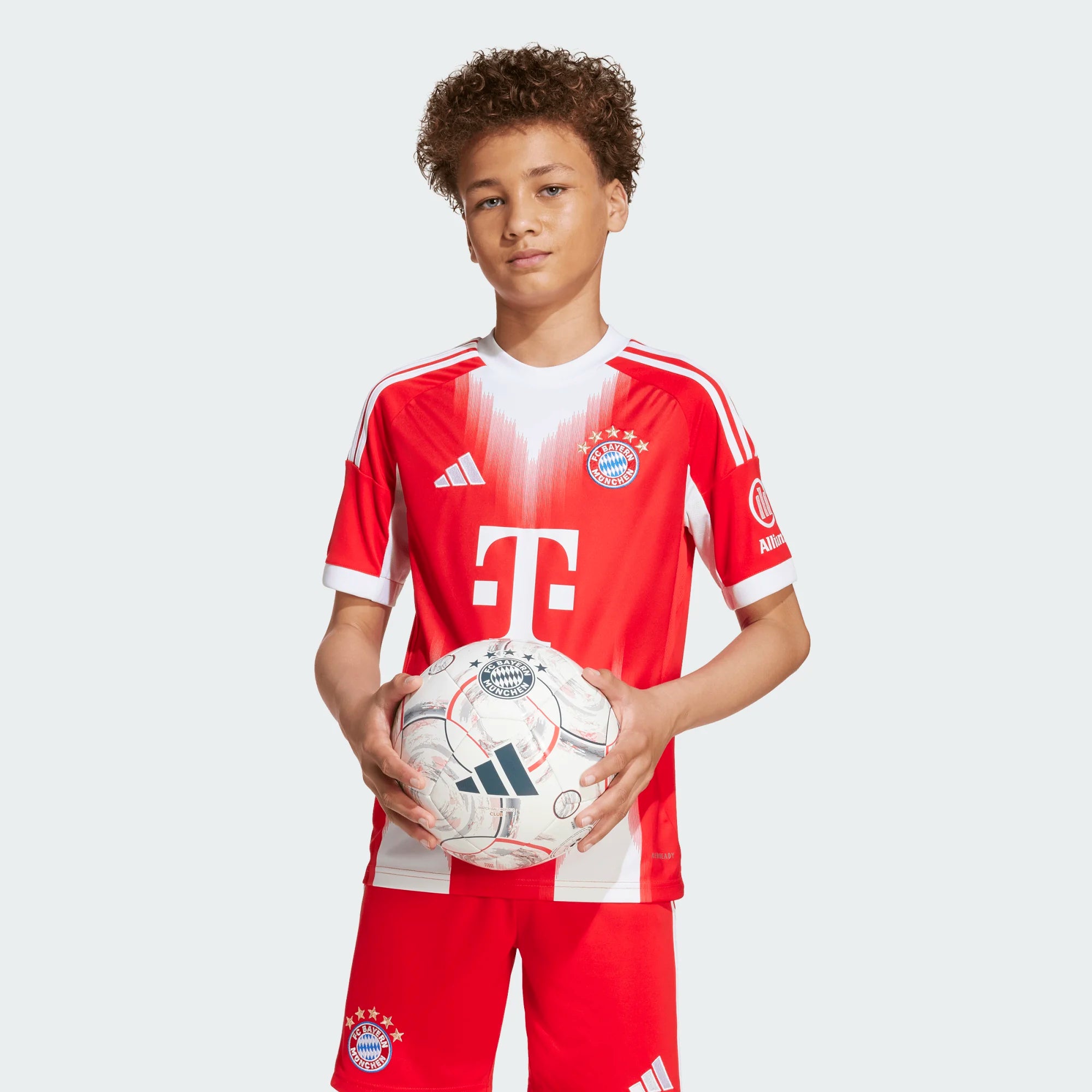 Jeu De Maillot Bayern Munich Domicile Leaked Version 2025/2026 Pas Cher Jeu De Maillot Bayern Munich Domicile Leaked Version 2025/2026 Pas Cher