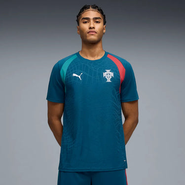 La référence 784767-15 garantit un produit officiel certifié de la marque Puma.