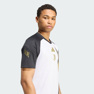 Camiseta prepartido Juventus 26/27 KG4511