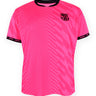 Le maillot training Barça arbore un coloris rose vibrant.
