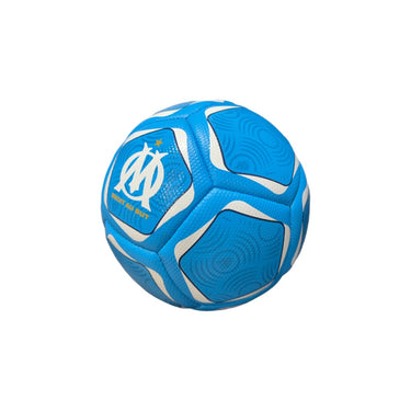 Détail du grand logo OM sur le mini ballon.
